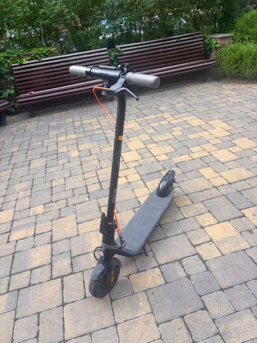 Самокат Ninebot E2 plus