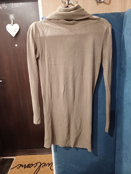 Beżowo Szara sukienka sweter Golf