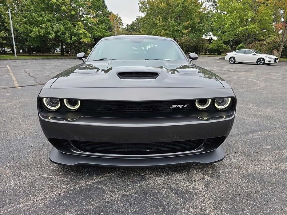 Dodge Challenger SRT Hellcat      2017