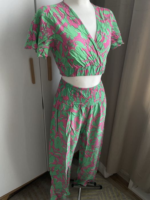 Komplet na lato bluzka spodnie butik