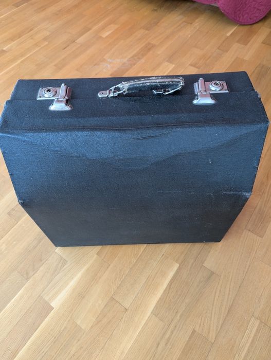 Баян Кремінне в робочому стані