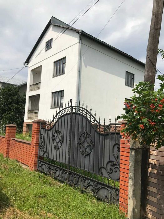 Продаж будинку в с. Микитинці