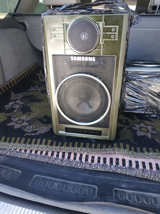 Продаж акустичних систем 40вт ,три полоси.1500гр.