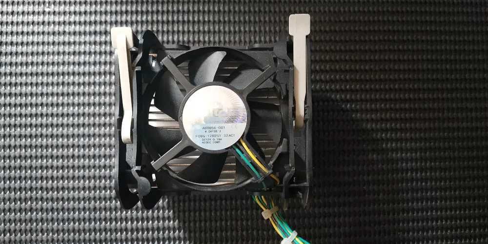 Older 478 Cooler64585421216387122