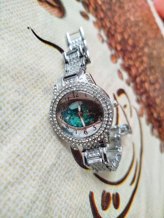 Годинники кварцеві  жіночі