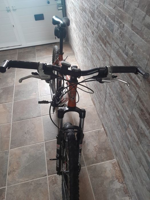 Vendo bicicleta ou troco por panier de pesca