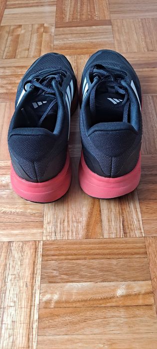 Ténis desportivos Adidas