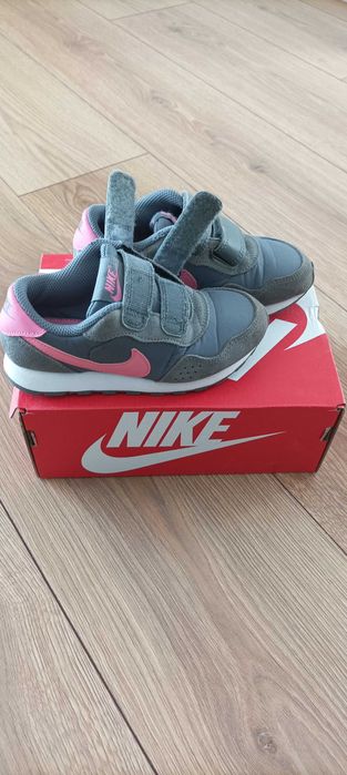 Nike dziewczęce 27.5