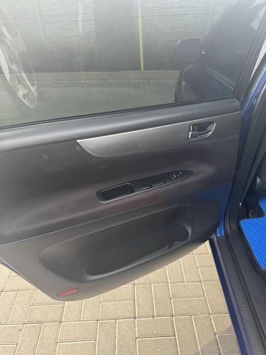 Toyota Avensis Verso D4D