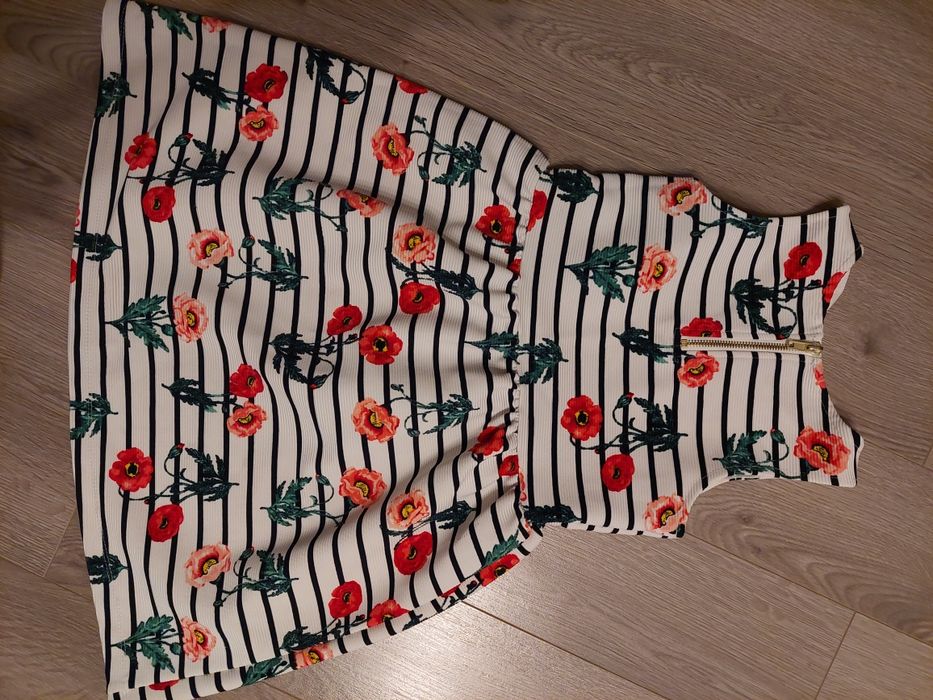 Sukienka dla dziewczynki H&M 122/128cm