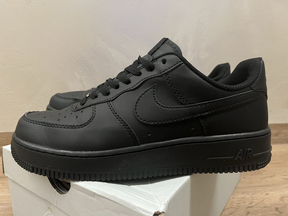 Nike Air Force 1 Black