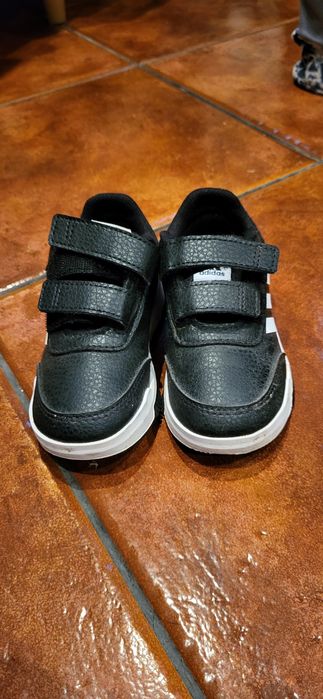 adidas Tennis Shoes Size 24