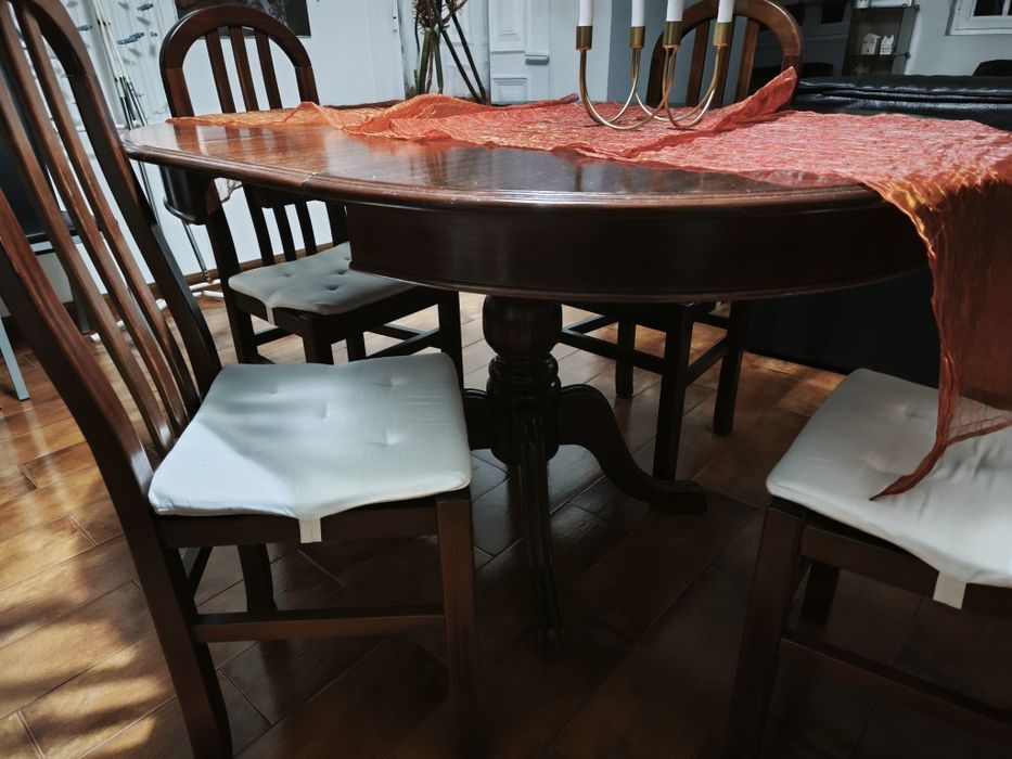 Mesa jantar e 4 cadeiras em cerejeira