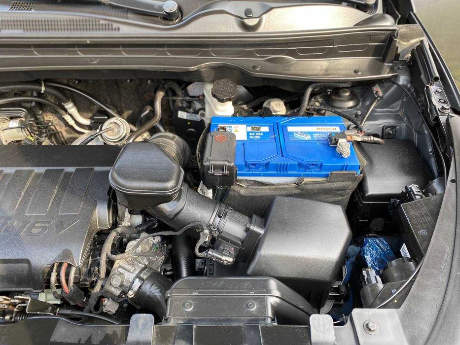 Продам автомобіль Кіа спортедж 2012р .в.