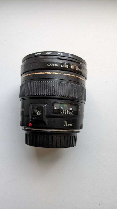 продам об'єктив 20' canon