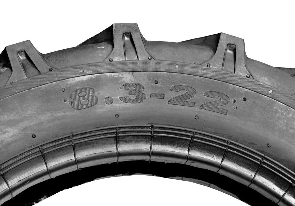 Opona rolnicza do traktora 8.3-22 8PR 8.3x22 JODŁA