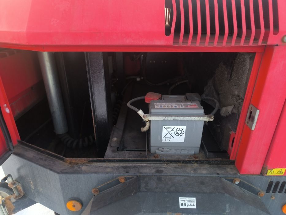 Maszt oświetleniowy wieża świetlna