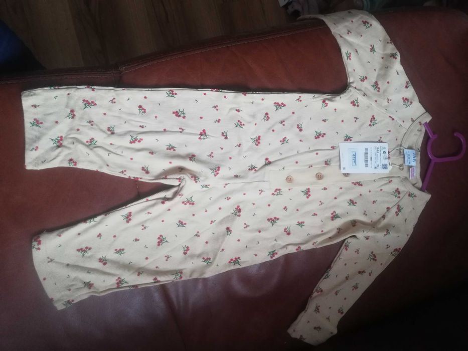 Nowa Piżama jednoczęściowa Zara 92