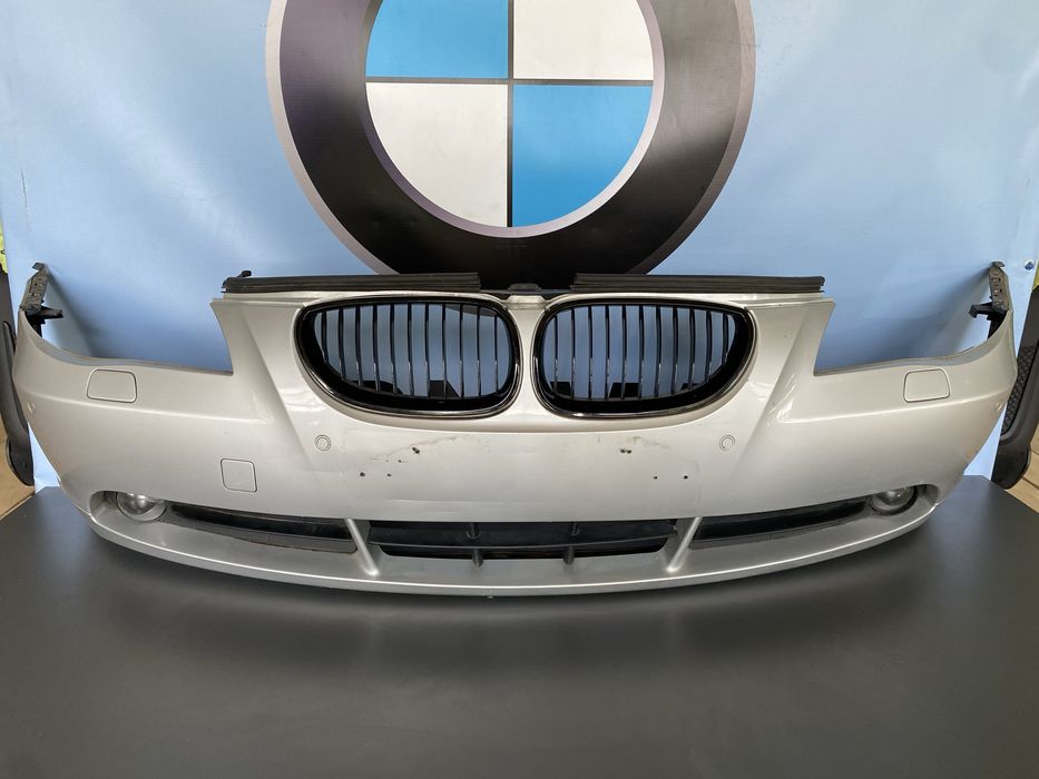 Передній бампер BMW E60 E61 Дорест 354 Titan Silver Сірий БМВ Е60 Е61