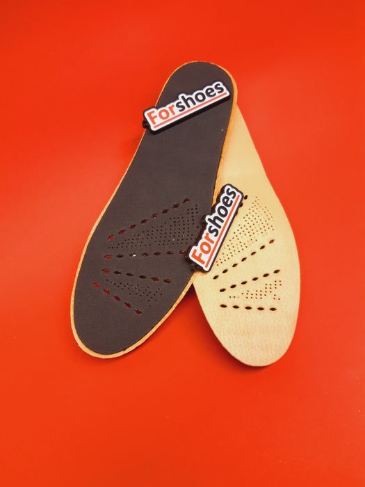 Skórzane wkładki podwyższające z perforacją. Rozmiar 44. Wyściółki.