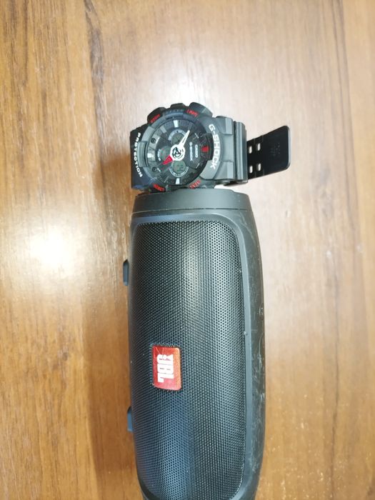 Спортивний годинник GA-100 та портативна Bluetooth колонка.