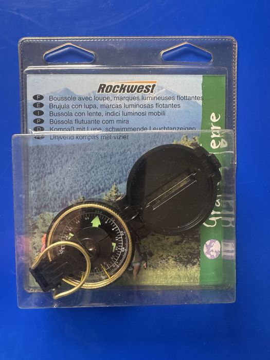 Bússolas flutuantes com mira