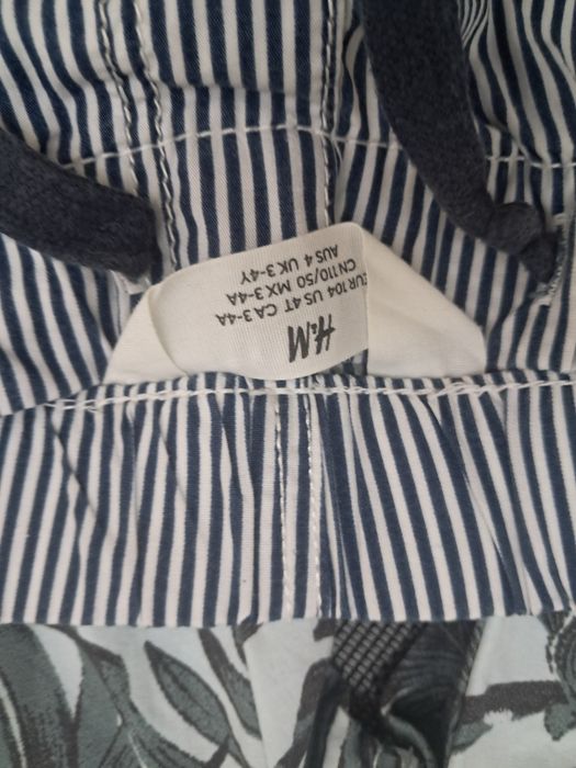 Krótkie spodenki dziecięce H&M plus kapielowki  98 104cm  4 pary