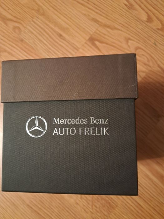 Karton Mercedes - Benz 16x16 - nowy