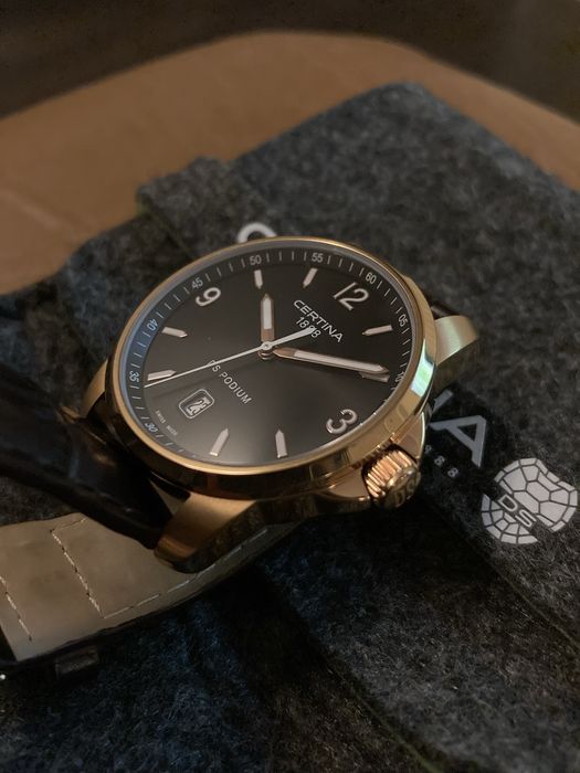 Швейцарський годинник Certina ds podium