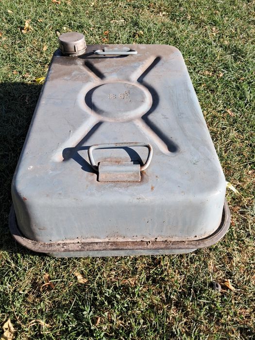 Bak/zbiornik na paliwo