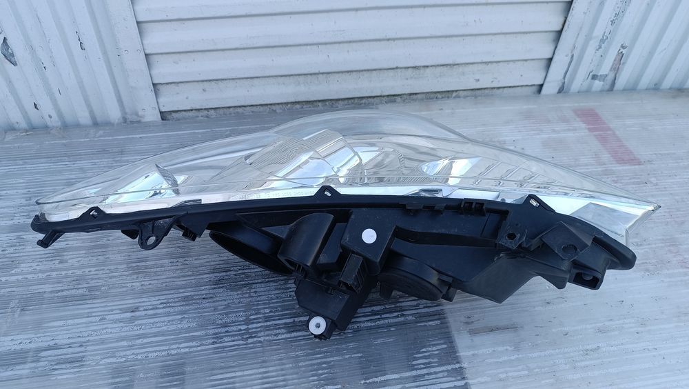 Vendo farol esquerdo de Peugeot 307
