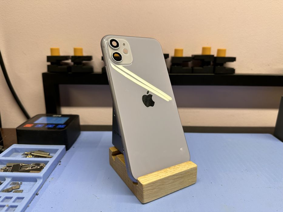 Оригінальні корпуси iPhone