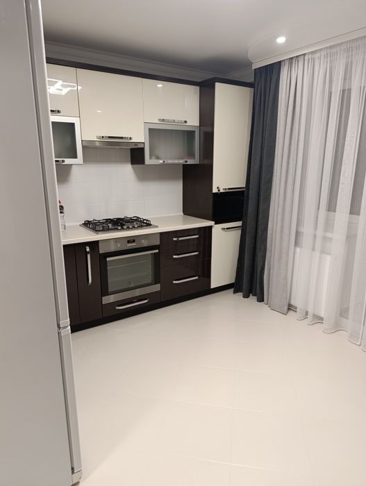 Modern Apartment , вул. Куліша 2 подобово.
