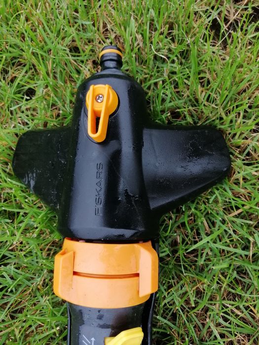 Zraszacz wahadłowy on/off Fiskars