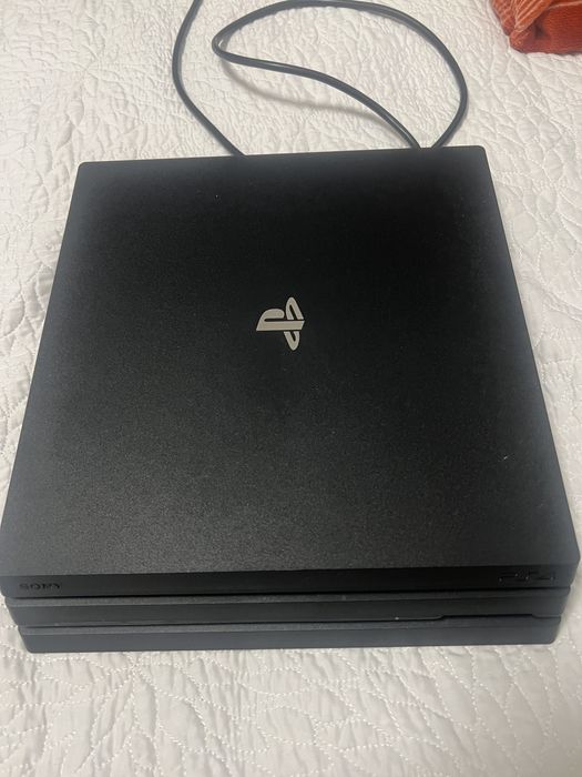 Playstation 4 pro 1Terabyte