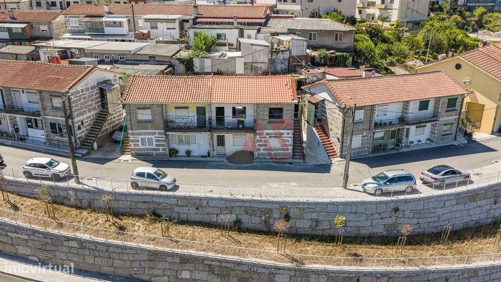 Andar Moradia T2 Térreo em Creixomil com Estúdio Independente – A 10 M