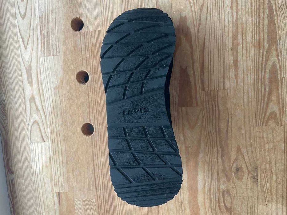 Чоловічи кросівки Levi's