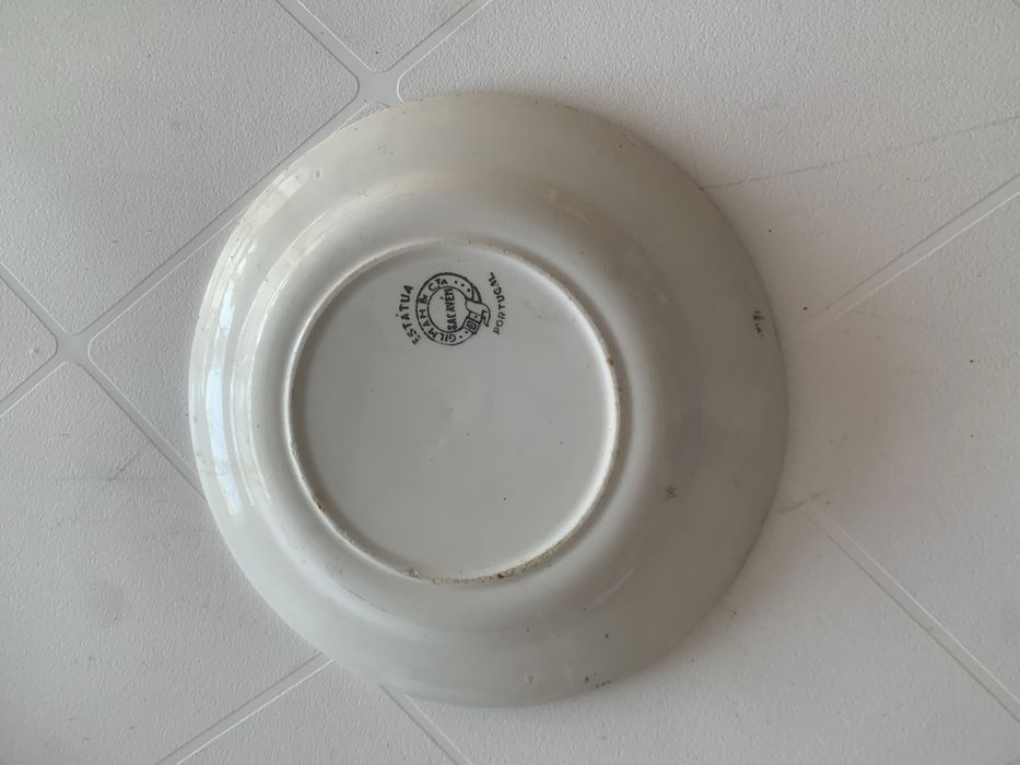 Prato Estatua loiça de sacavem 18,5 cm