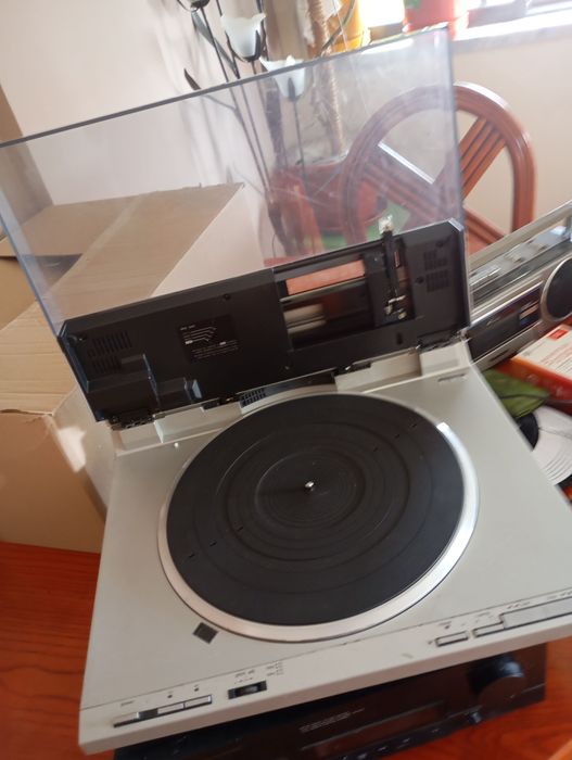 record player technics SL-DL1 and amplifier Onkyo A-M50