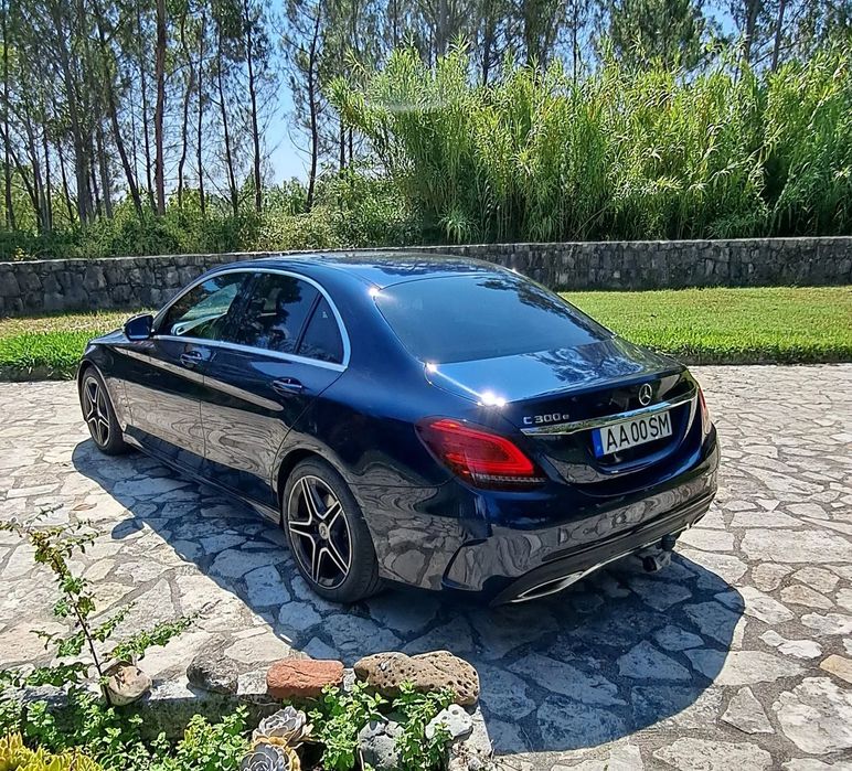 Mercedes-Benz C 300 e AMG Line