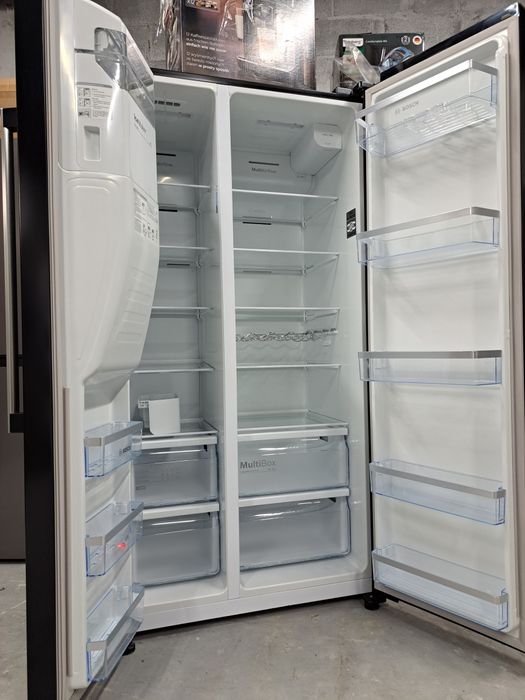 Преміальний двохдверний холодильник Side by Side Bosch Serie 6 Гаранті