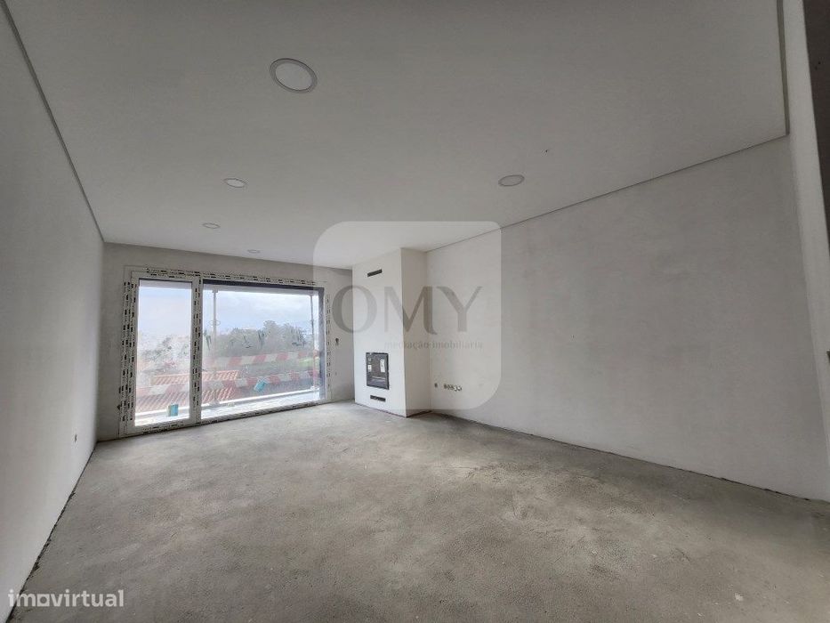 T2 de 3 Frentes com 3 Varandas Junto ao Parque Corgo em Vila Real