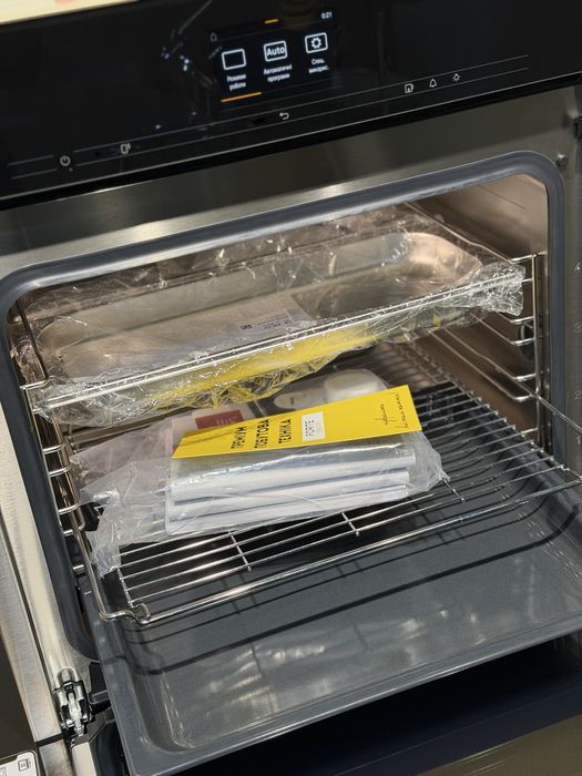 L U X U R Y®️. Пароконвектомат Miele DGC 7660 HC Pro. Нова. 25й рік