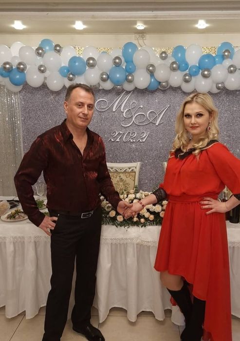 Ведуча -  Юлія Веселовська.Жива музика.Новий рік,корпоратив,весілля...