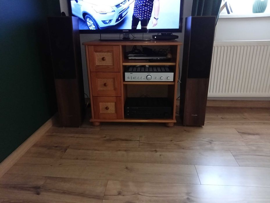 kolumny pylon pearl 25 stan idealny