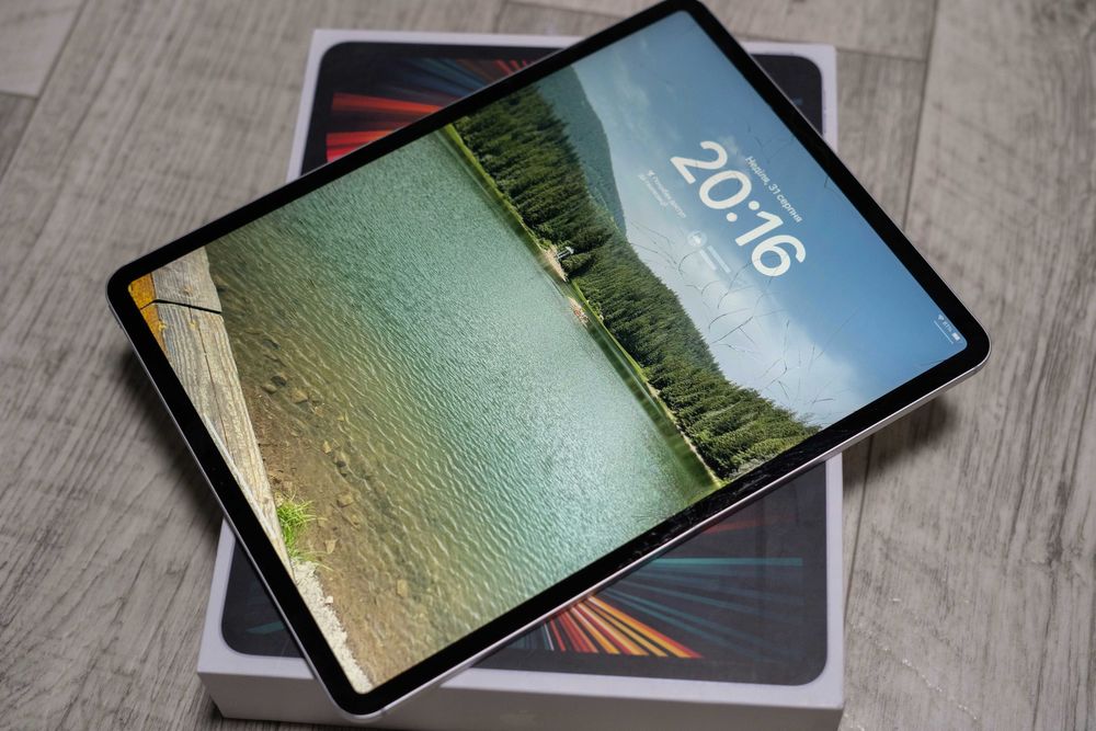 iPad Pro 12.9" 2018 (Cellular + Wi-Fi) 1 TB