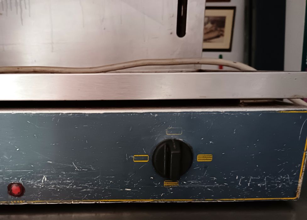 Gratinador elétrico