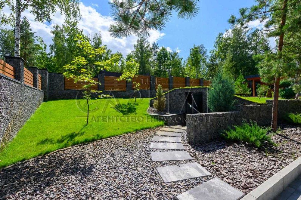 Оренда Будинок вул. Підлісна Гореничі ГЕНЕРАТОР БОМБОСХОВИЩЕ САУНА