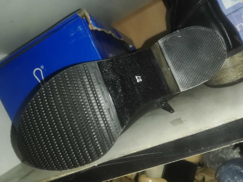 Buty zimowe damskie 38 kozaki 37