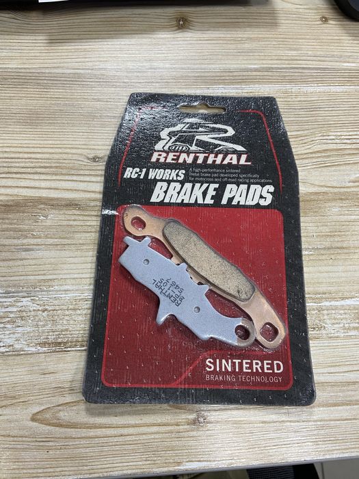 BP-105 Гальмівні колодки Renthal RC-1 Works Brake Pads, Sintered (BP-105)